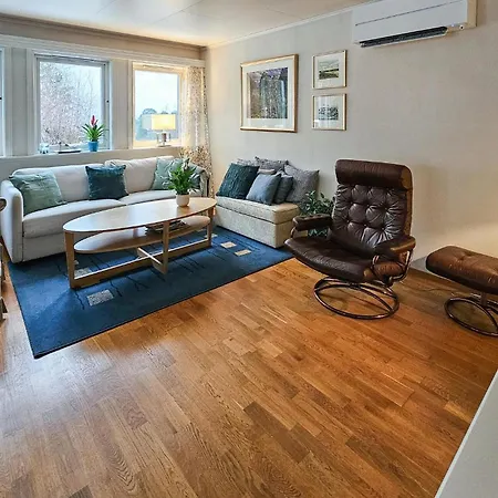 4 Bedroom Awesome In