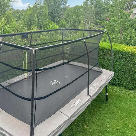 4 Bedroom Awesome In *