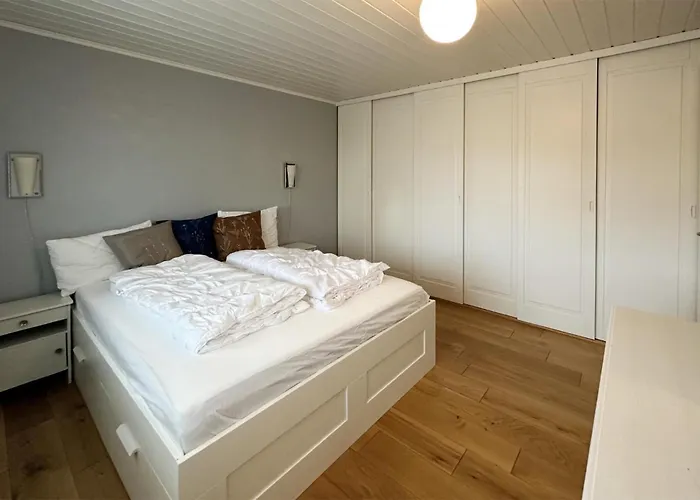 Semesterbostad 4 Bedroom Awesome In *