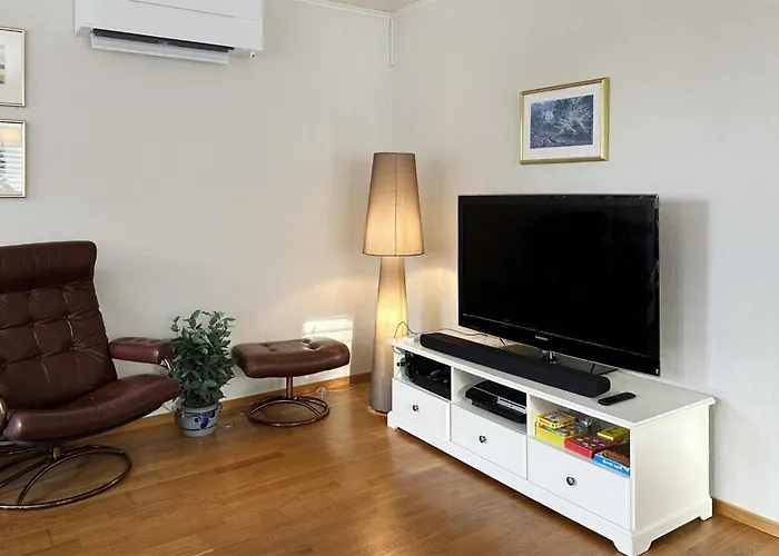 Semesterbostad 4 Bedroom Awesome In