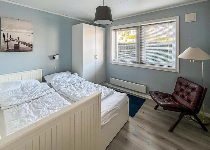 4 Bedroom Awesome In