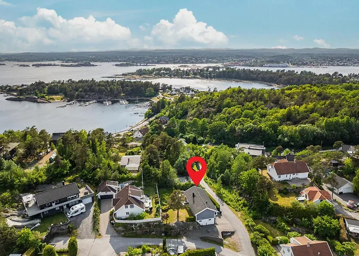 Semesterbostad 4 Bedroom Awesome In *