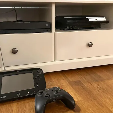 4 Bedroom Awesome In *